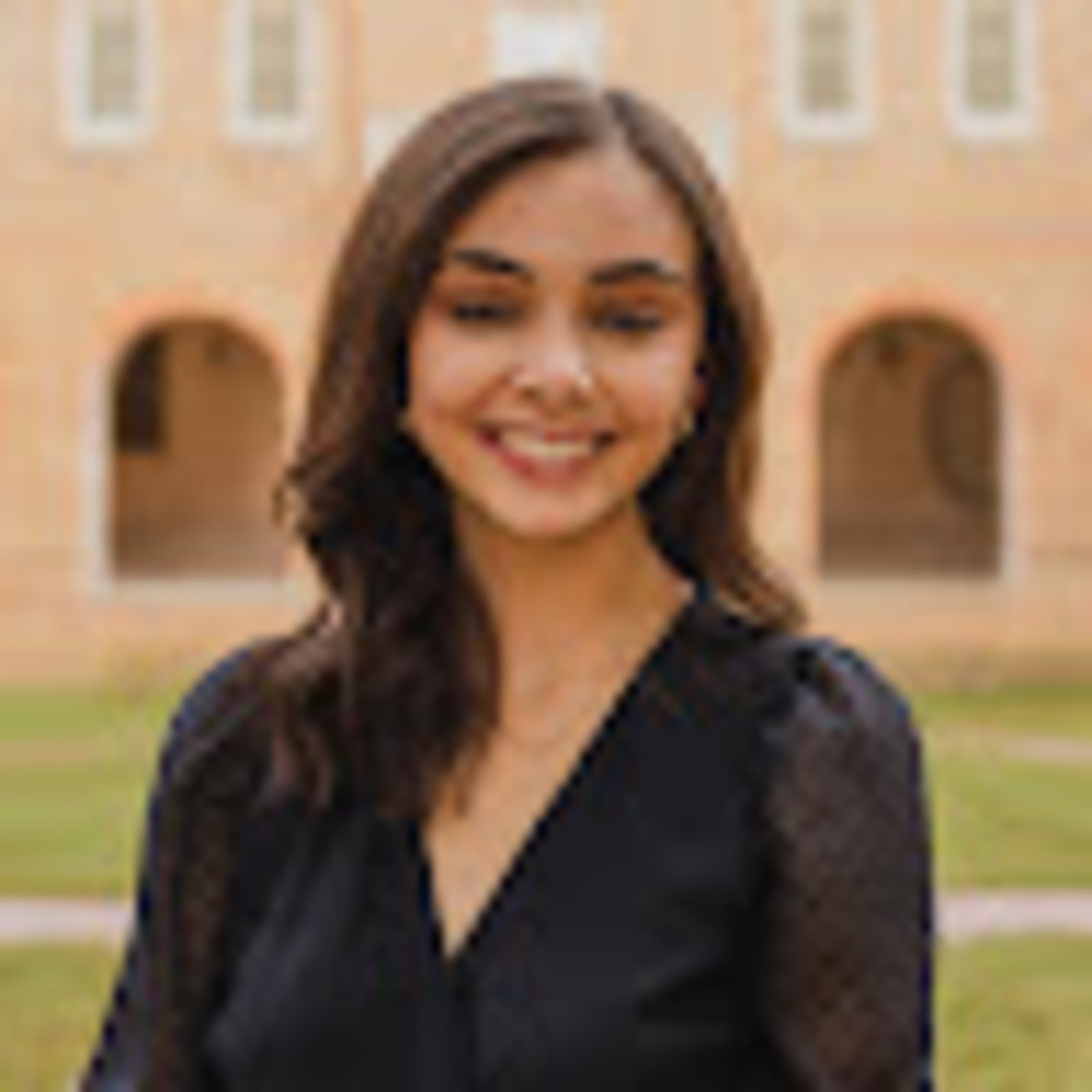 Meet your Posher, Abby